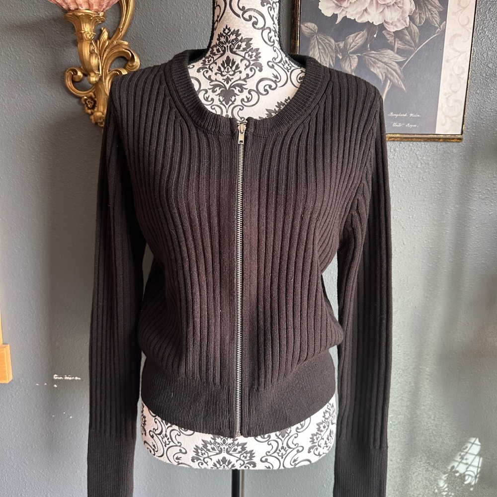 H&M Black Ribbed Zip-up